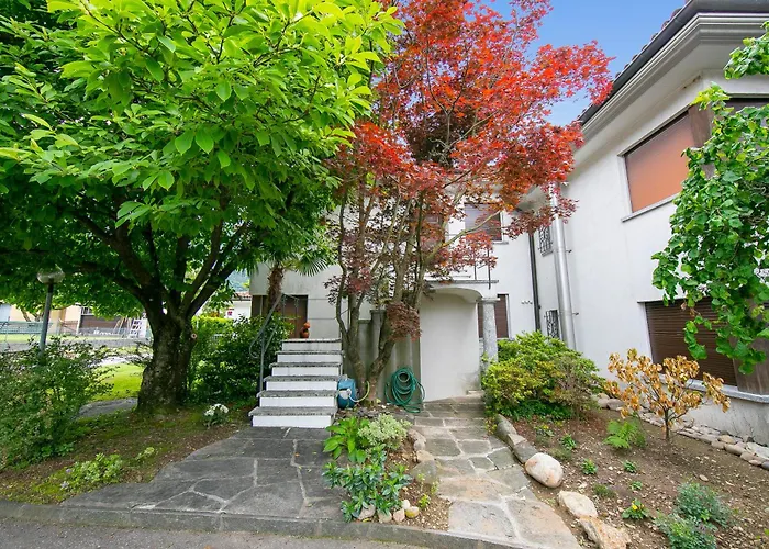 Апартаменти Deby - Happy